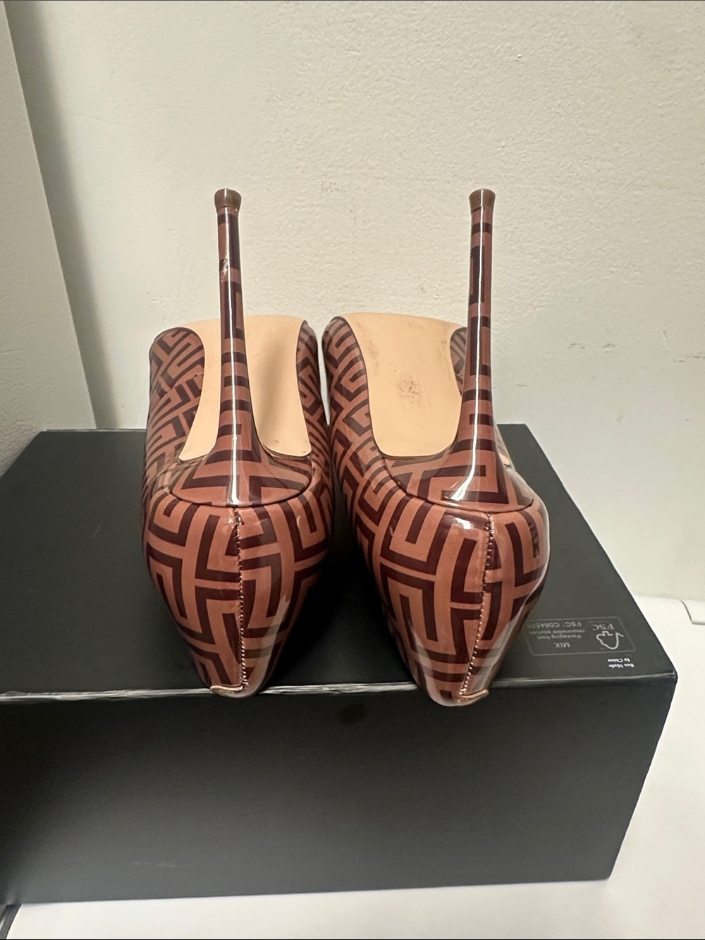 Steve Madden Brown Geometric Pointed Toe Heels, So classy (size: 8 ) - Picture 8 of 9